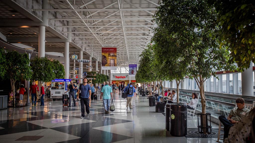 Most popular U.S. flights out of Miami International | Stacker