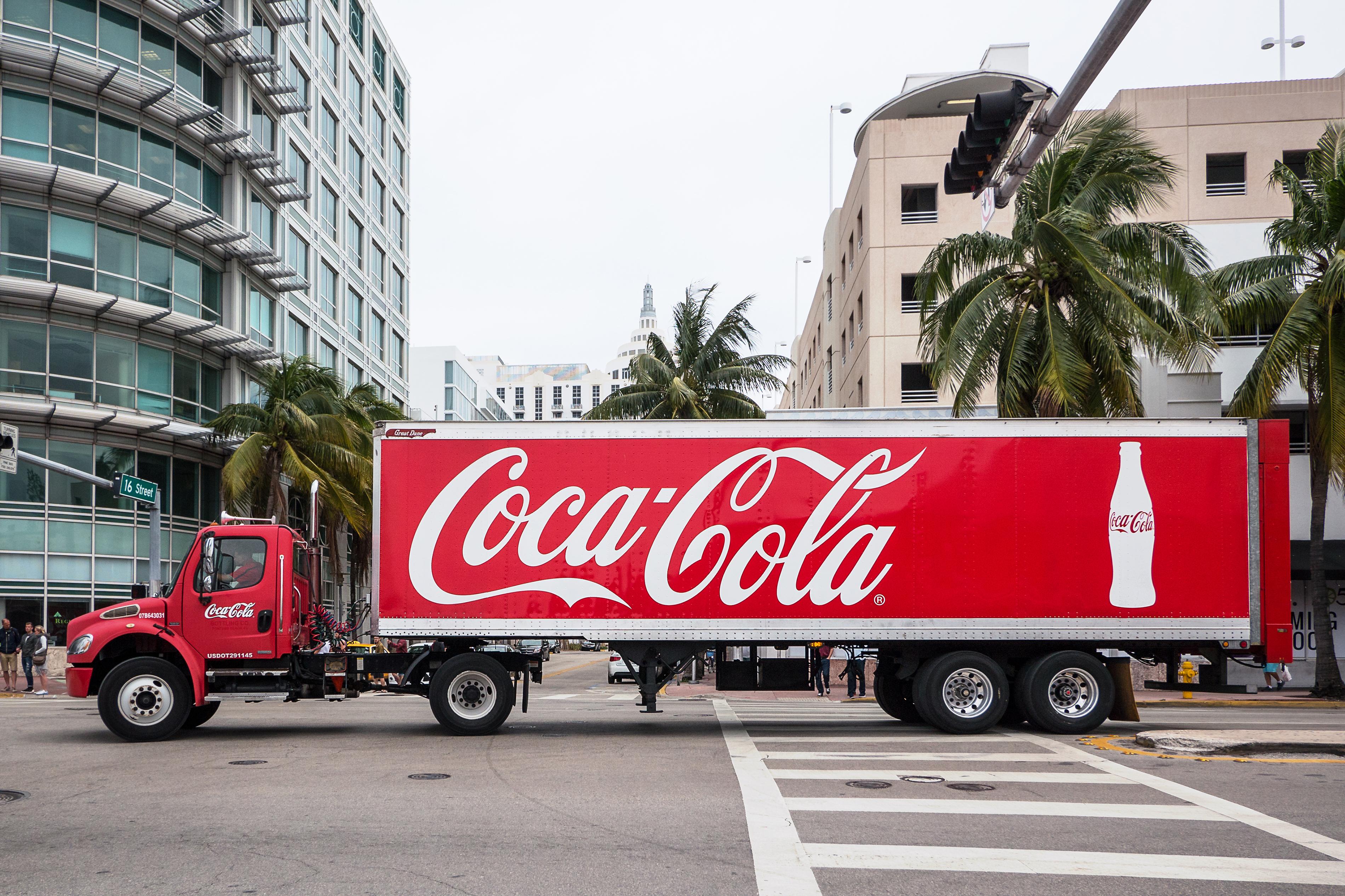 How CEO Pay Compares to Worker Pay in 50 Famous Companies | Stacker