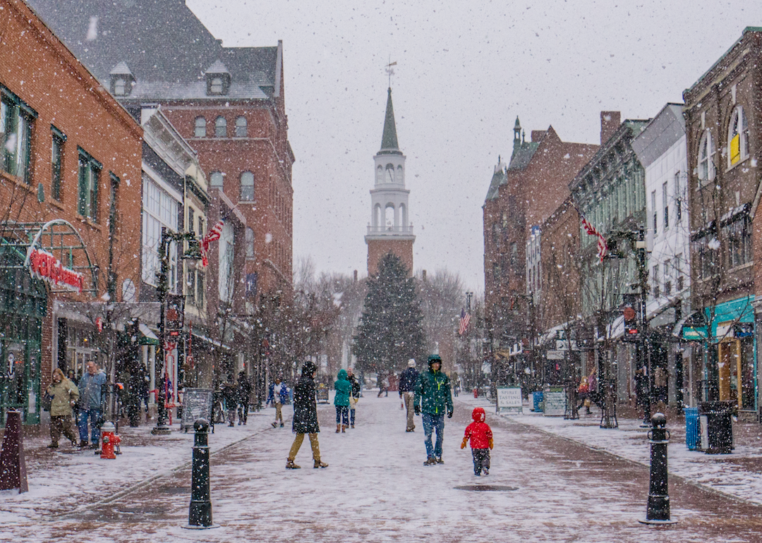 50 Coldest Cities In America On Christmas | Stacker