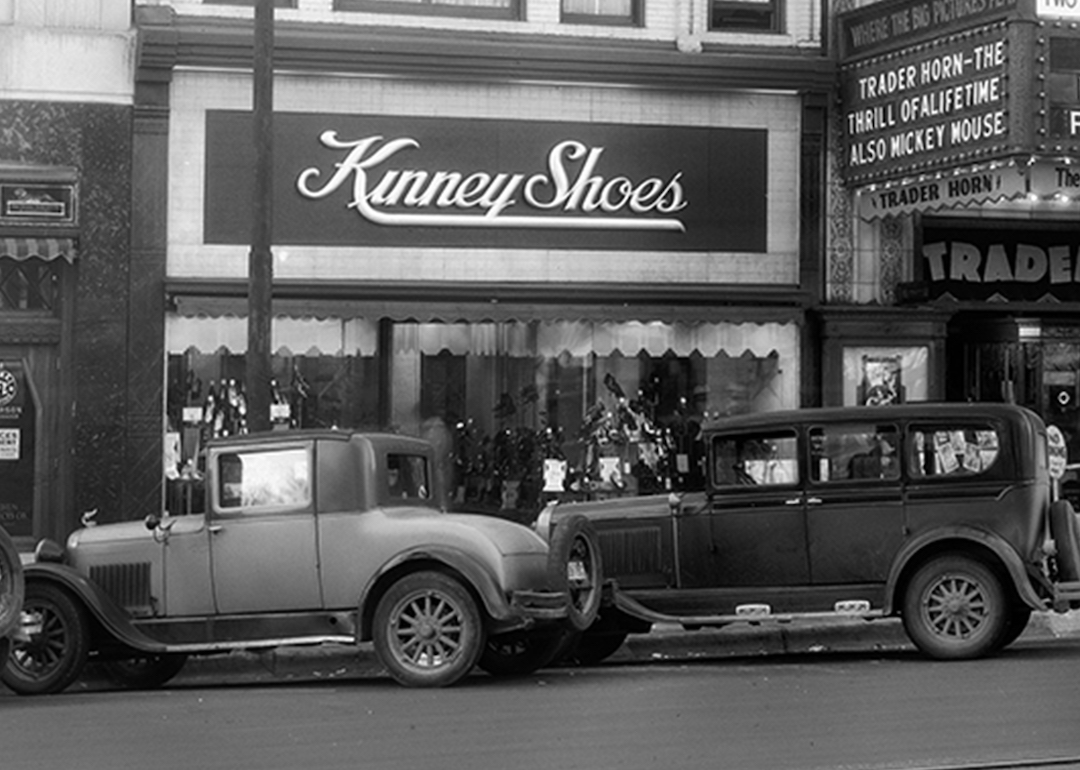 10 Onceiconic Fashion Brands That No Longer Exist Thrilling
