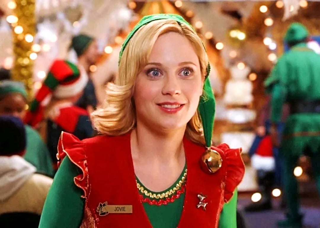 Actor Zooey Deschanel as Jovie in the movie 'Elf.'