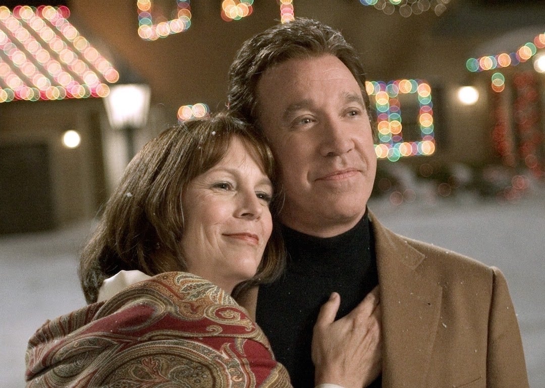 Actors Jamie Lee Curtis and Tim Allen in the holiday movie 'Christmas with the Kranks.'