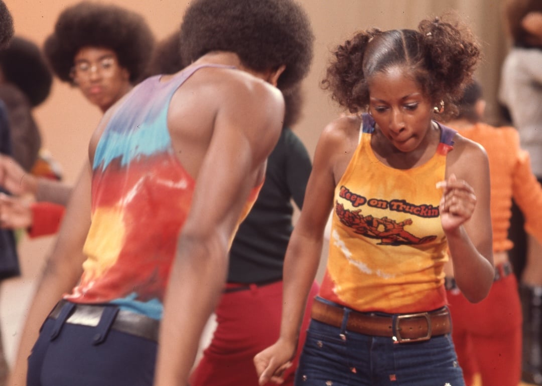 Dancers on Soul Train wear tie-dye tank tops with “Keep On Truckin’” slogans during episode 36 of the show, aired on October 28, 1972.