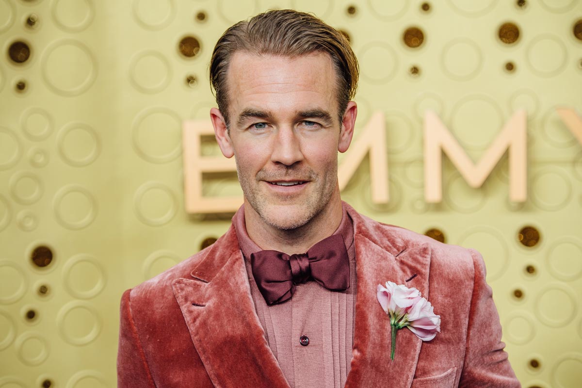 James Van der Beek wearing a pink suit at the 71st Emmy Awards