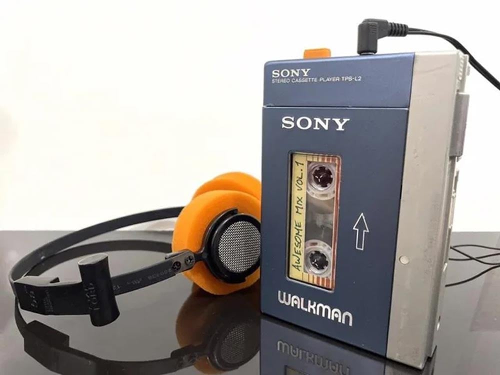 Sony TPS-L2 walkman