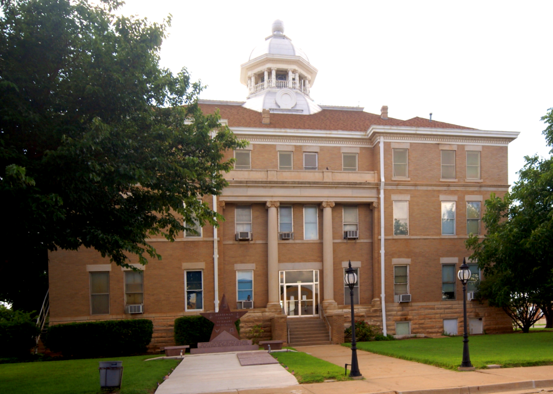 Hardeman Warmest and Coldest January in Hardeman County, Texas History | Stacker