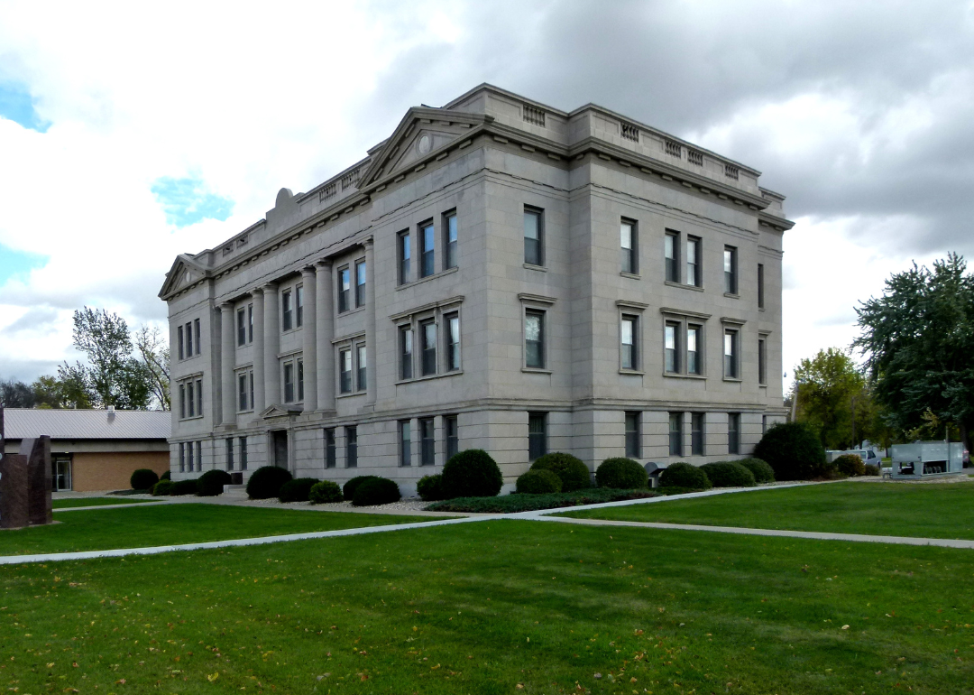 Here's How Unemployment in Grant County, SD Compares Stacker