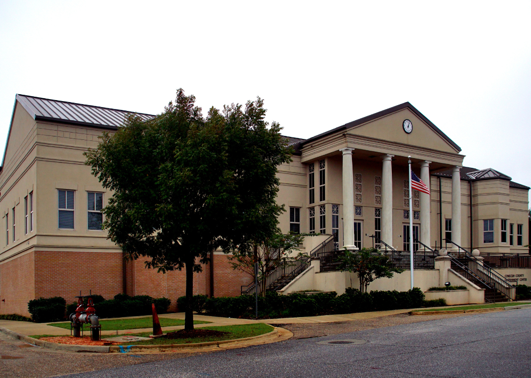 Warmest and Coldest Februaries in Conecuh County, Alabama History Stacker