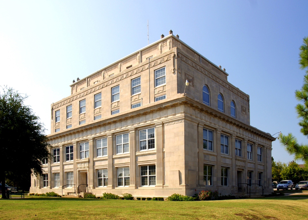 Warmest and Coldest January in Okfuskee County, Oklahoma History Stacker