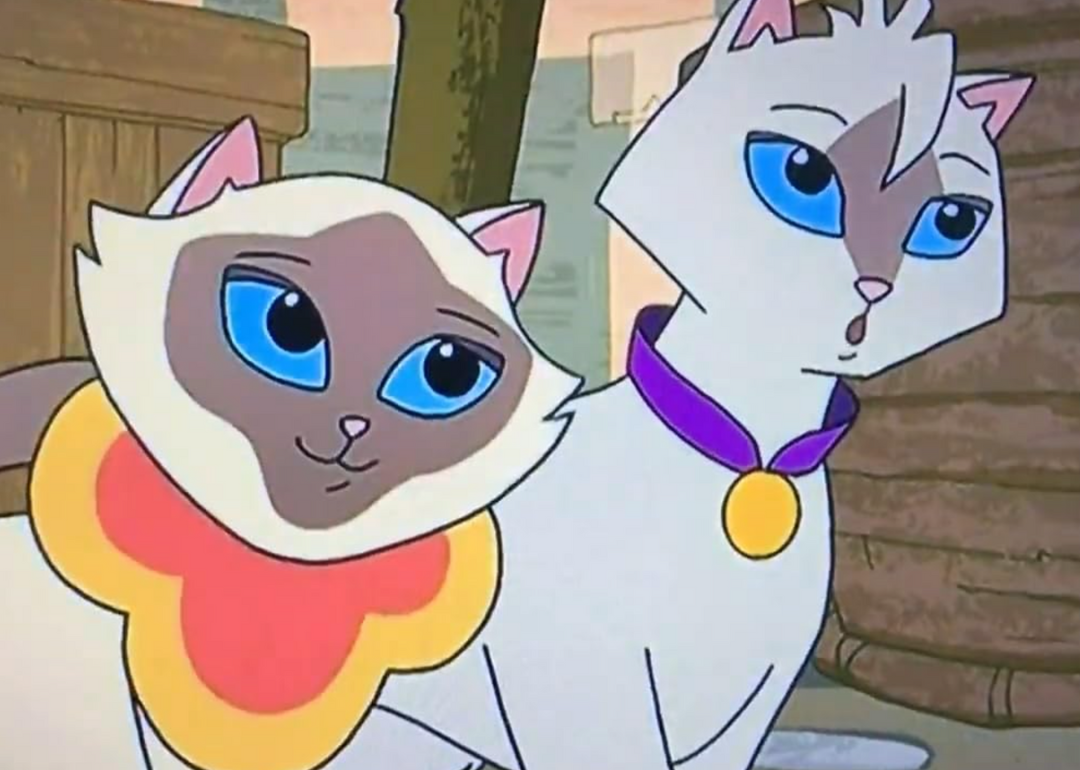 A still of Sagwa and Dongwa from Sagwa, the Chinese Siamese Cat.