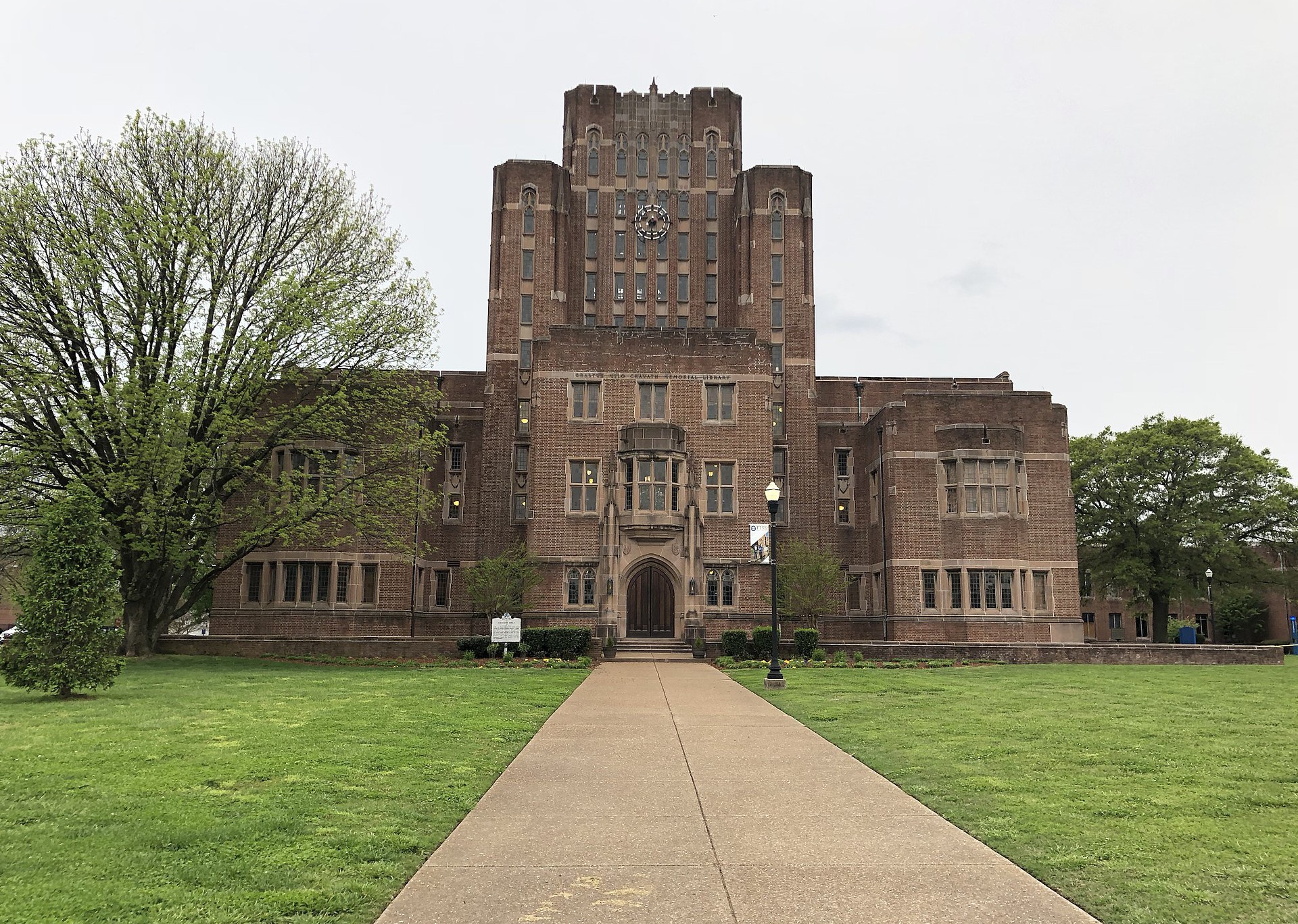 Explore Historic Sites Commemorating Black History in Tennessee Stacker
