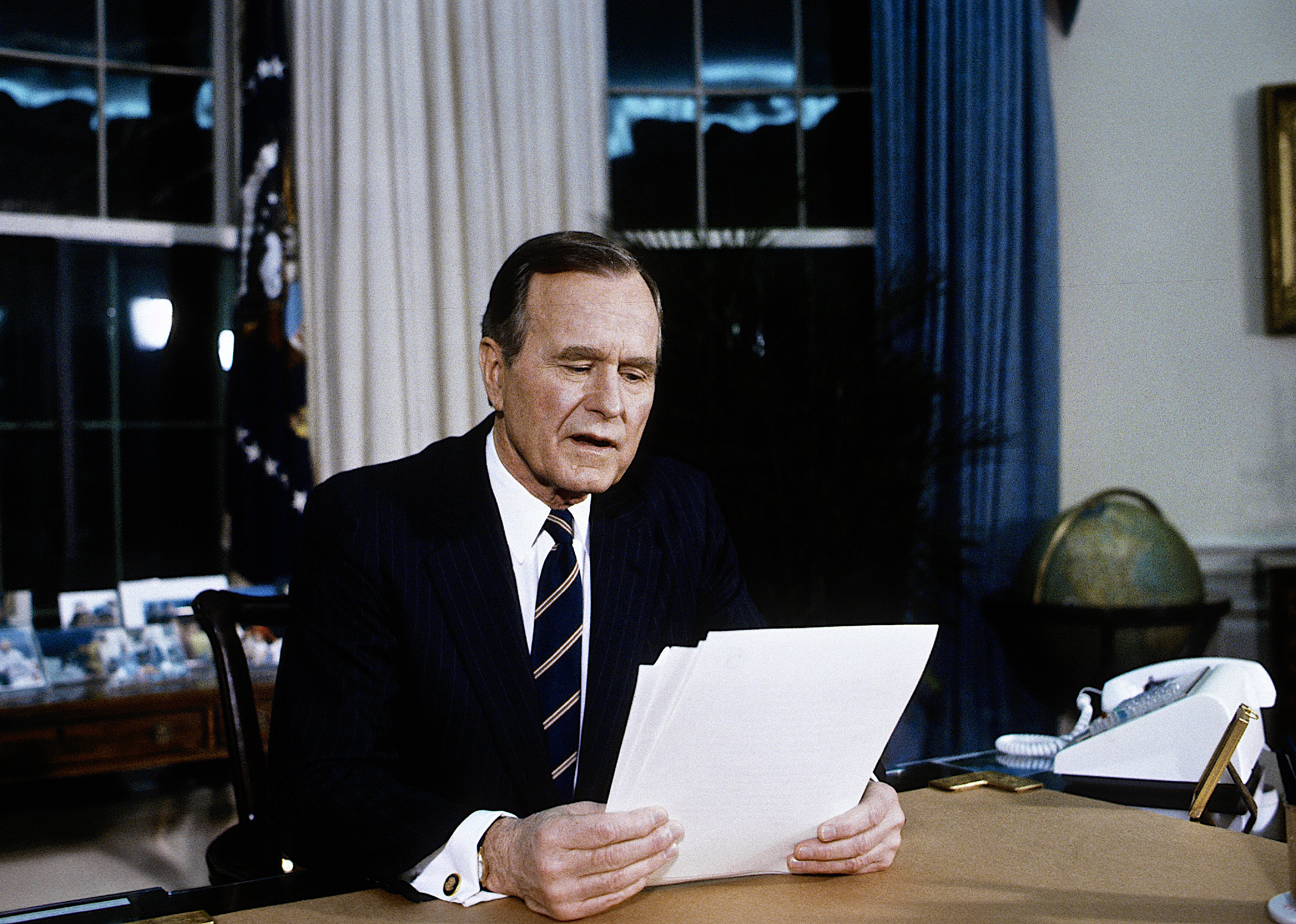 George H.W. Bush gives address to the nation from the oval office.