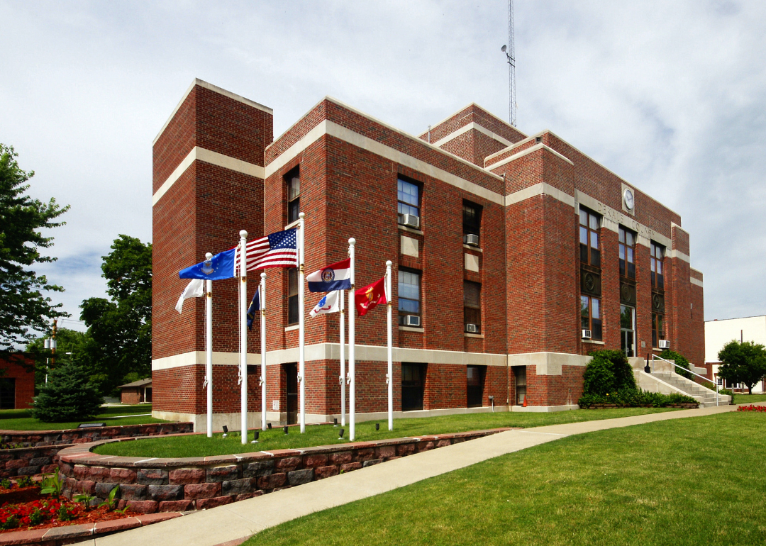 Warmest and Coldest January in DeKalb County, Missouri History | Stacker