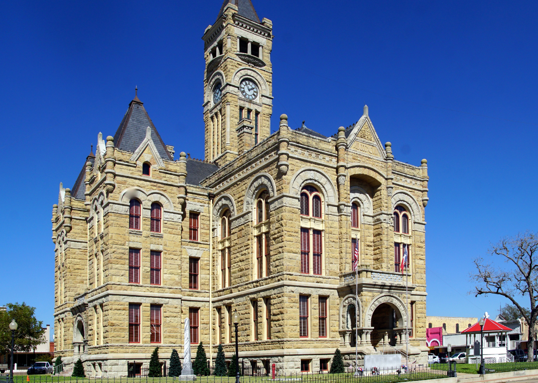Warmest and Coldest January in Lavaca County, Texas History Stacker