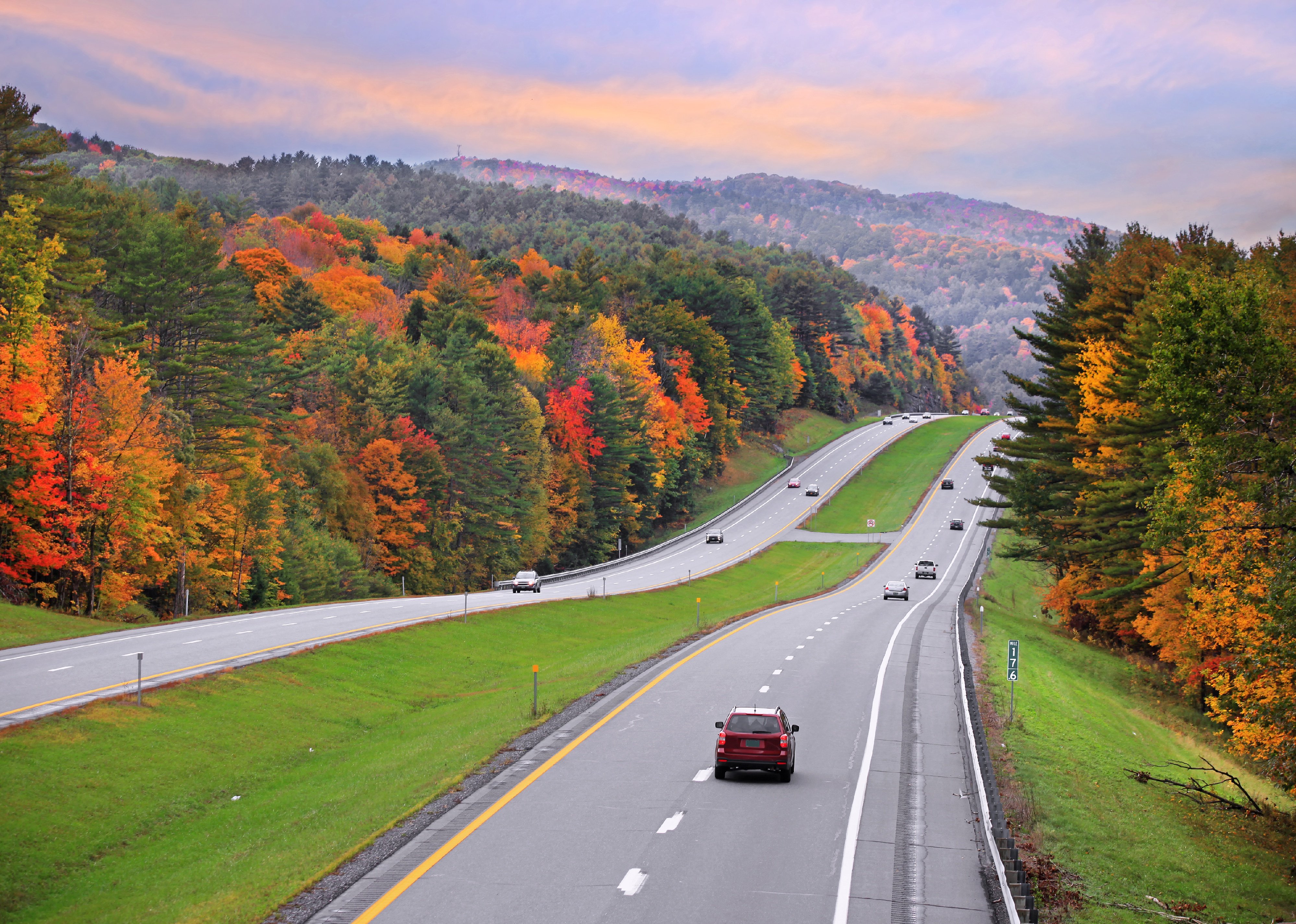 Scenic highway 89 in Vermont during autumn.