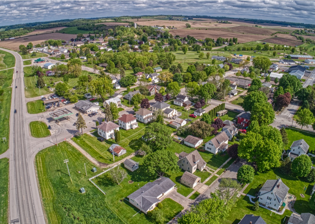 Minnesota is the #10 highest paying state for plumbers, HVAC technicians,  and electricians | Stacker