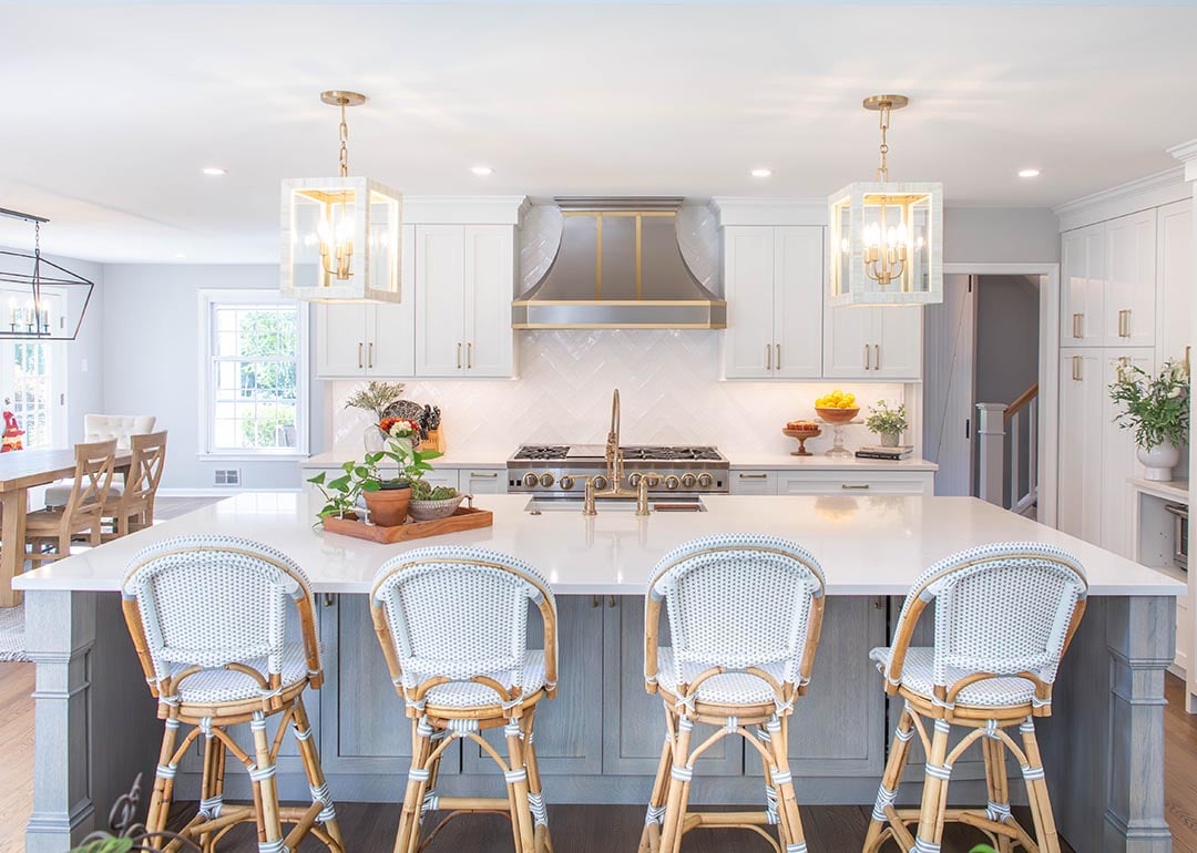 Inside a stunning modern farmhouse kitchen with designer Anna Dinger ...