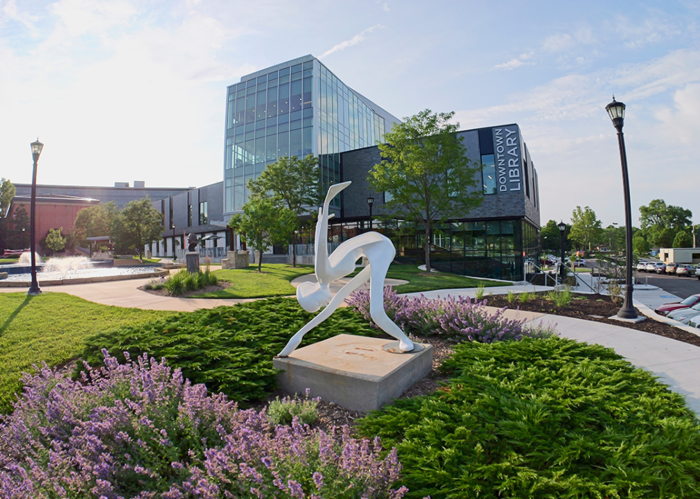 Kansas: Johnson County Gardens and sculpture in front of the Olathe Public Library.