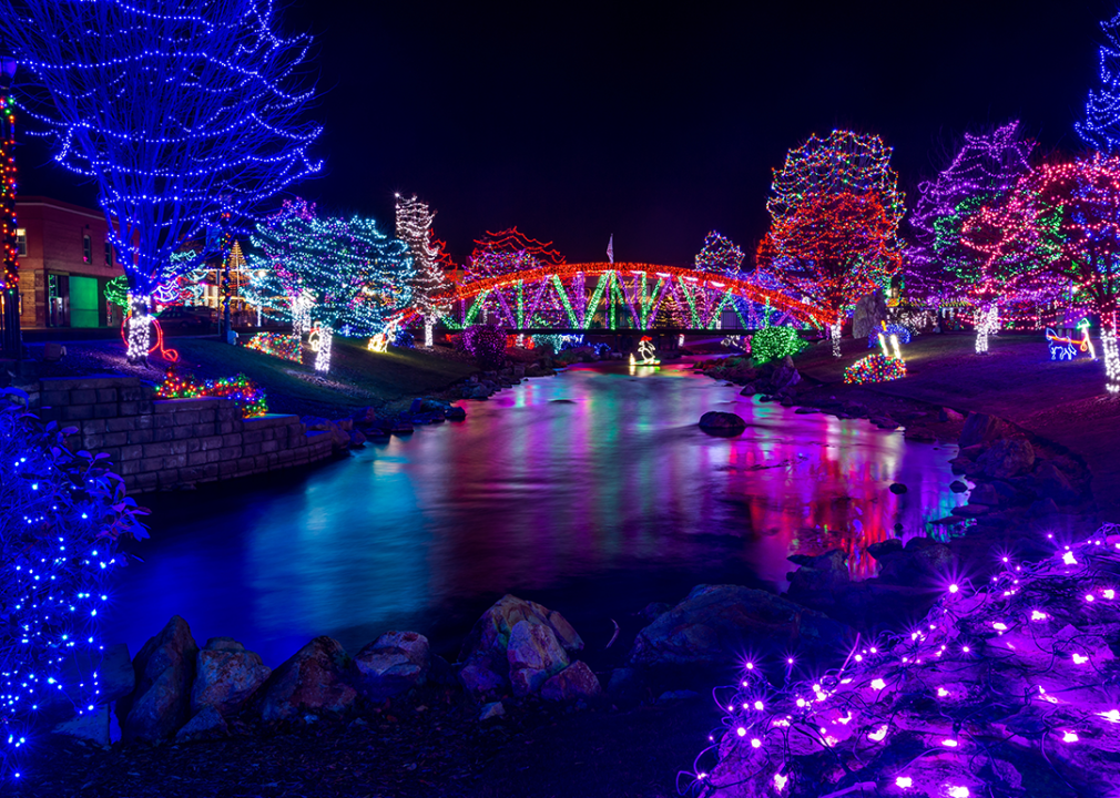 Christmas light show on the Indian Creek park.