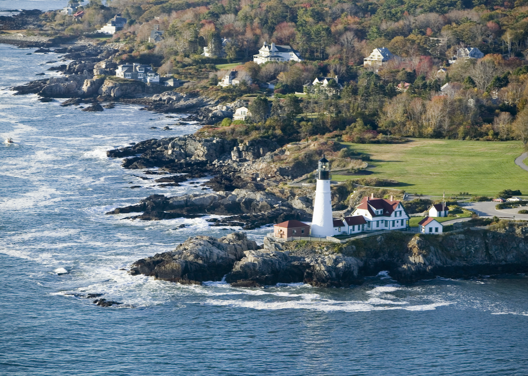 Portland Head Lighthouse and coastline