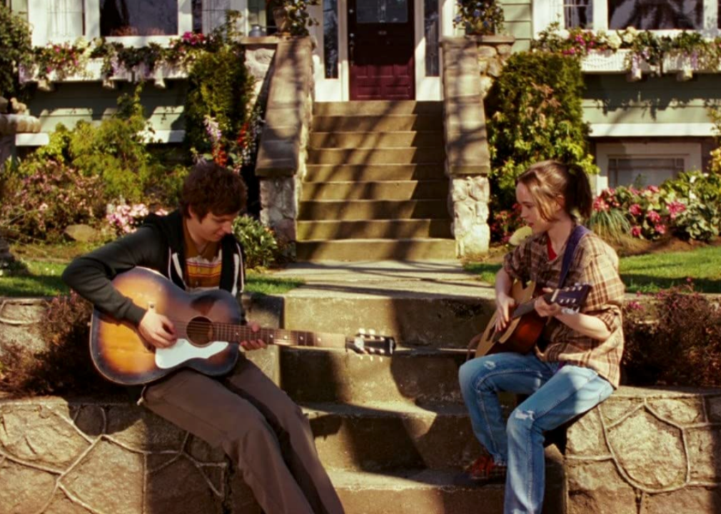 Michael Cera and Elliot Page play guitar in ‘Juno’