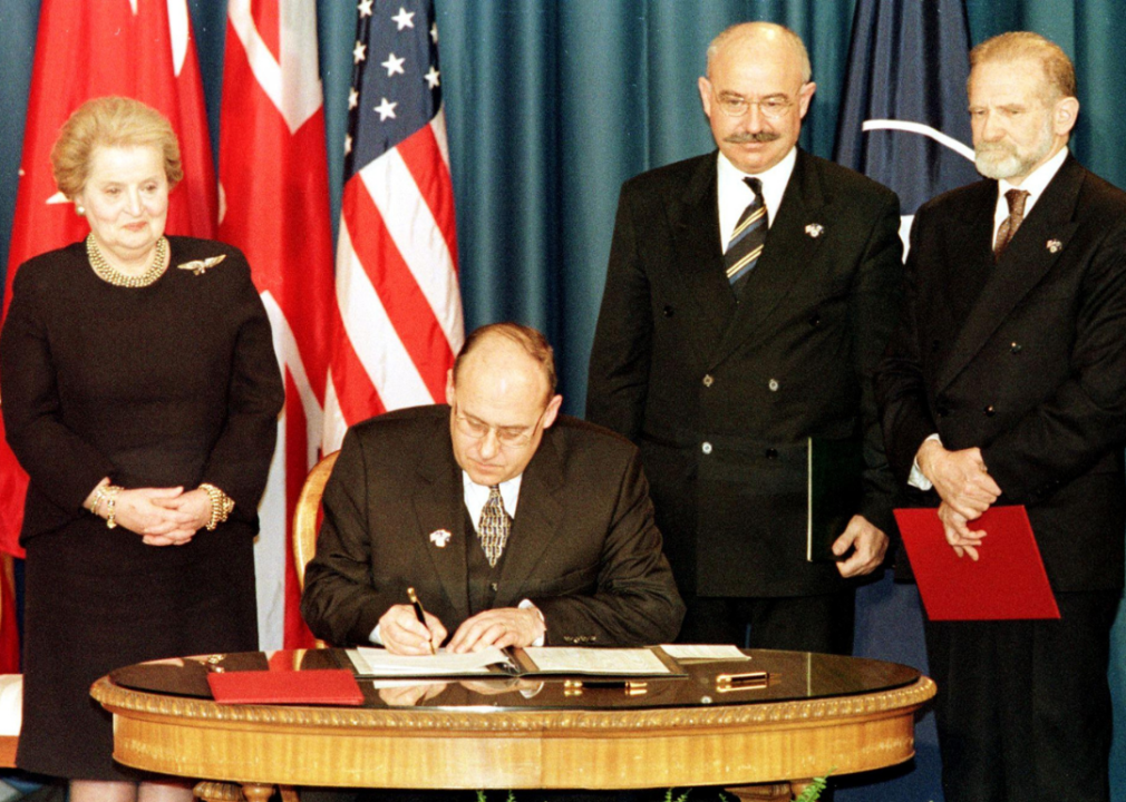 Minister of Foreign Affairs of the Czech Republic signs accession document with NATO officials