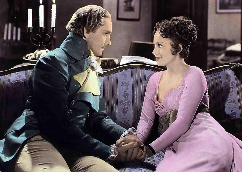 Fredric March and  Olivia de Havilland in a scene from ‘Anthony Adverse’.