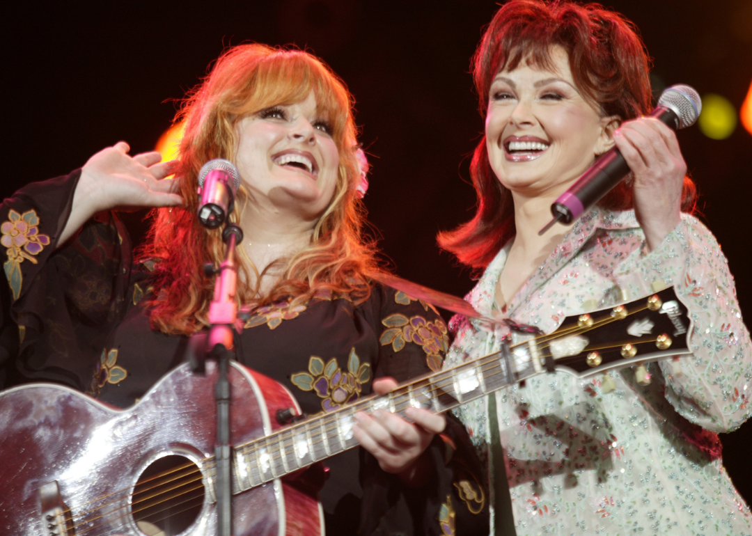 Wynonna Judd and Naomi Judd perform together