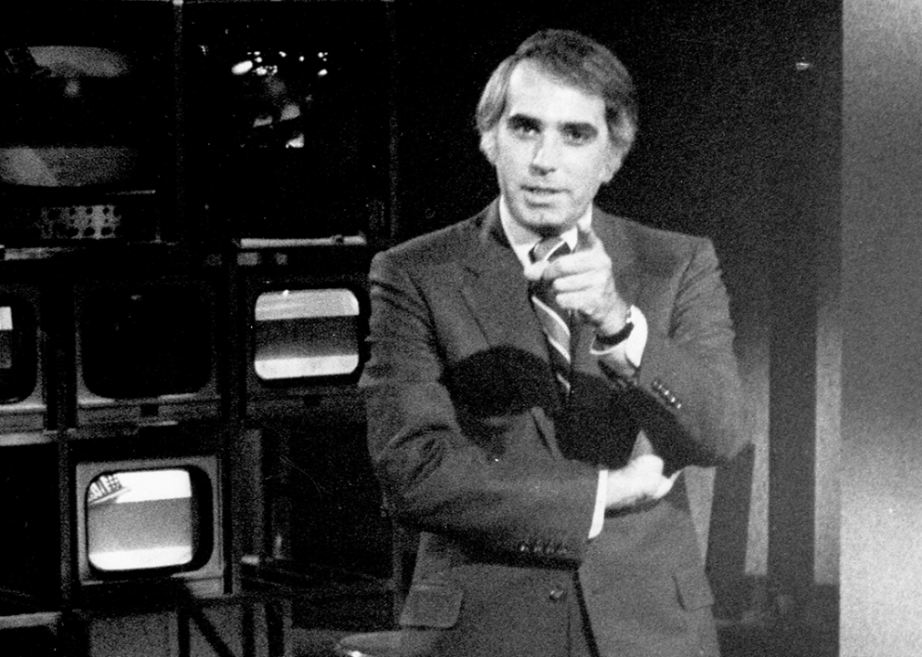 Tom Snyder on the set of his ‘Tomorrow Show’.