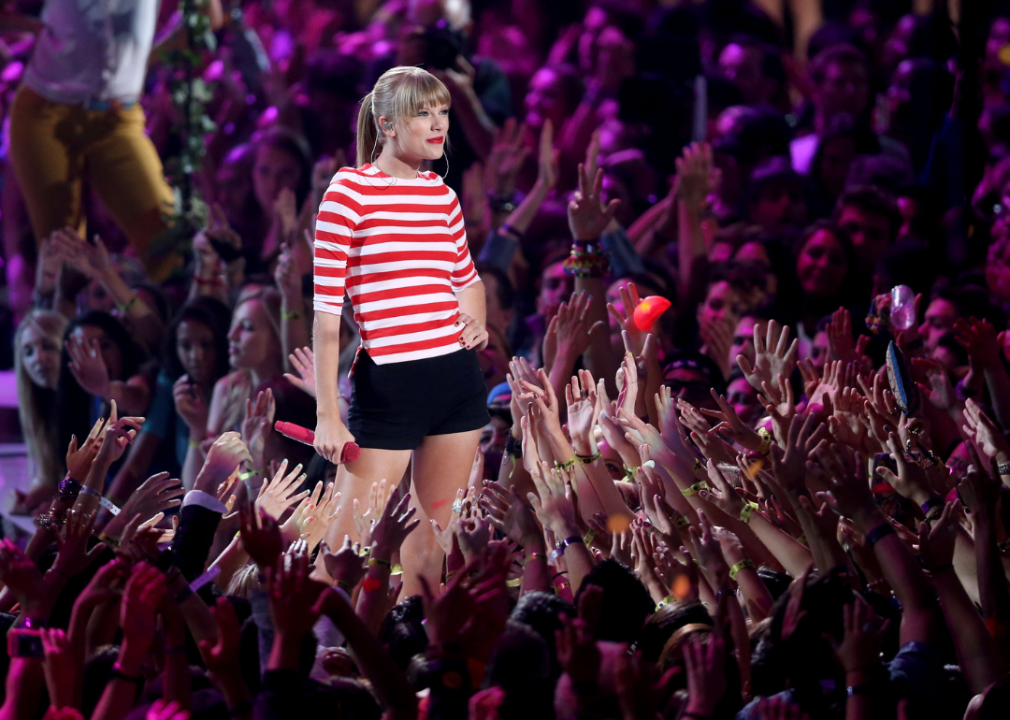 Taylor Swift performs onstage during the 2012 MTV Video Music Awards