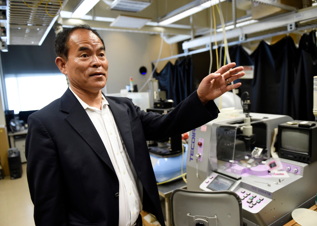 Shuji Nakamura gives a tour of the lab at UC Santa Barbara.