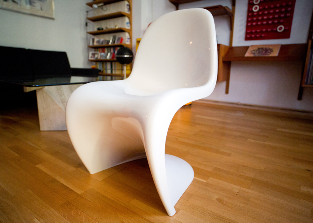 White panton chair in an apartment.