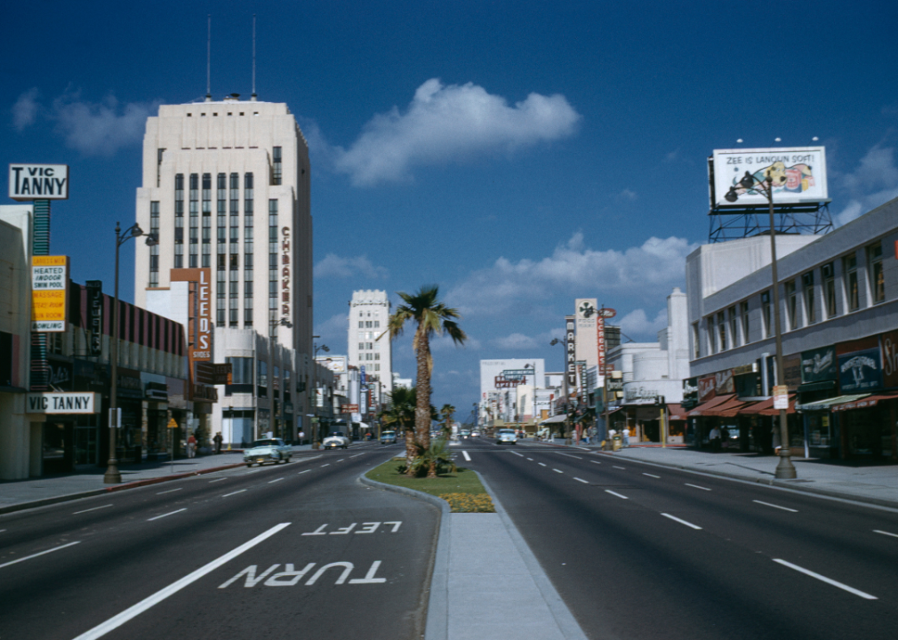 Miracle Mile of Wilshire Boulevard