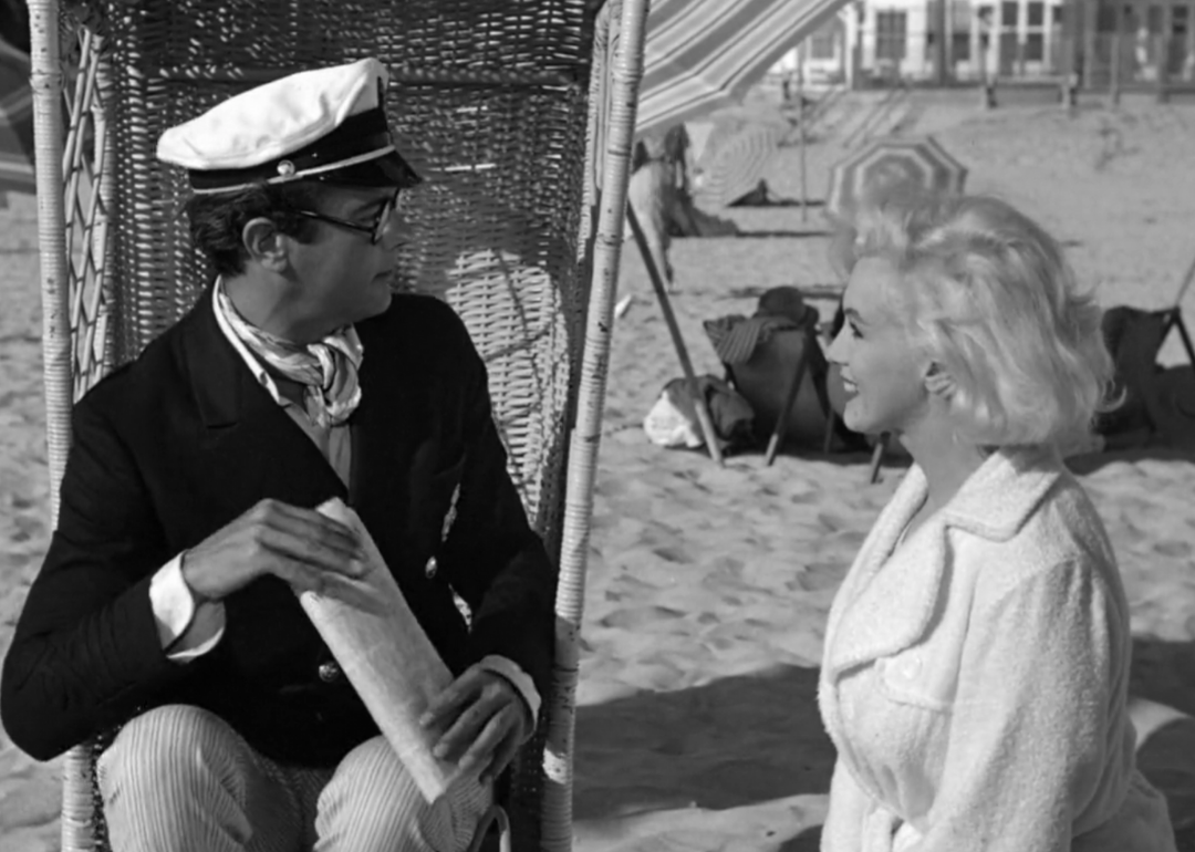 Marilyn Monroe and Tony Curtis in a scene from Some Like It Hot.