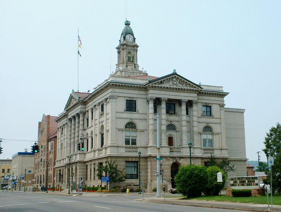 Where people in Elmira are moving to most
