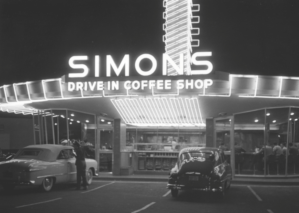 Simons Drive in coffee shop