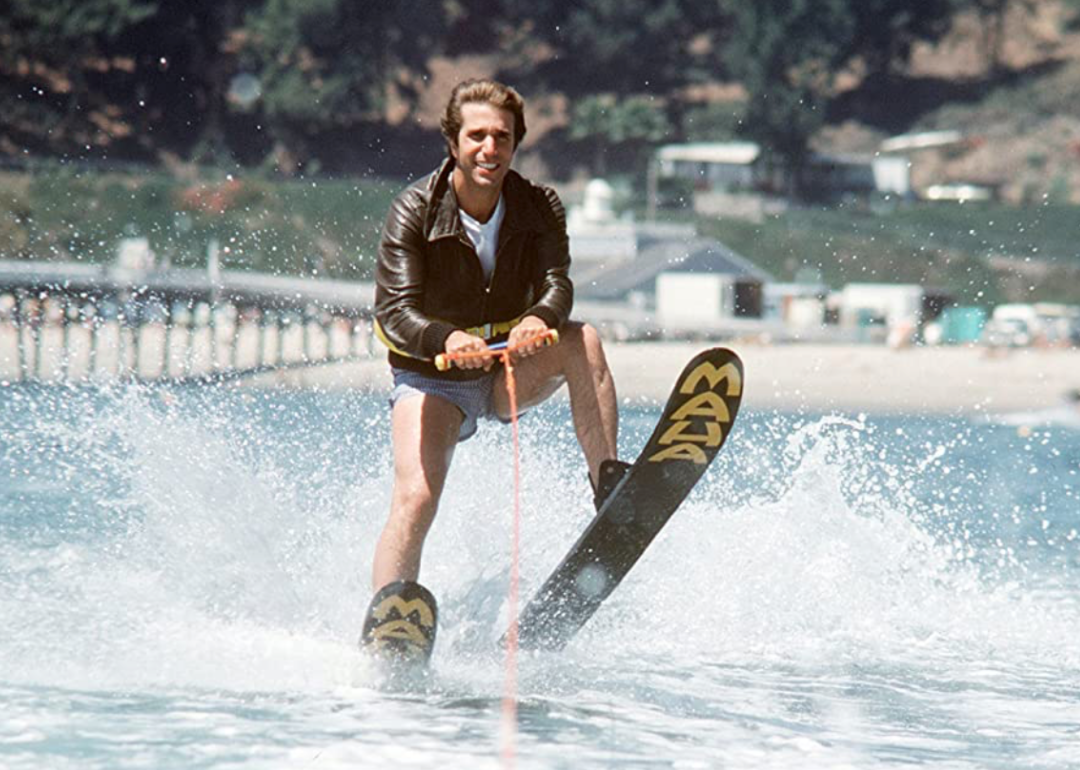 Henry Winkler in ‘Happy Days’, water skiing. 