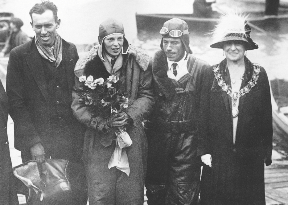 Amelia Earhart and crew arrive in England