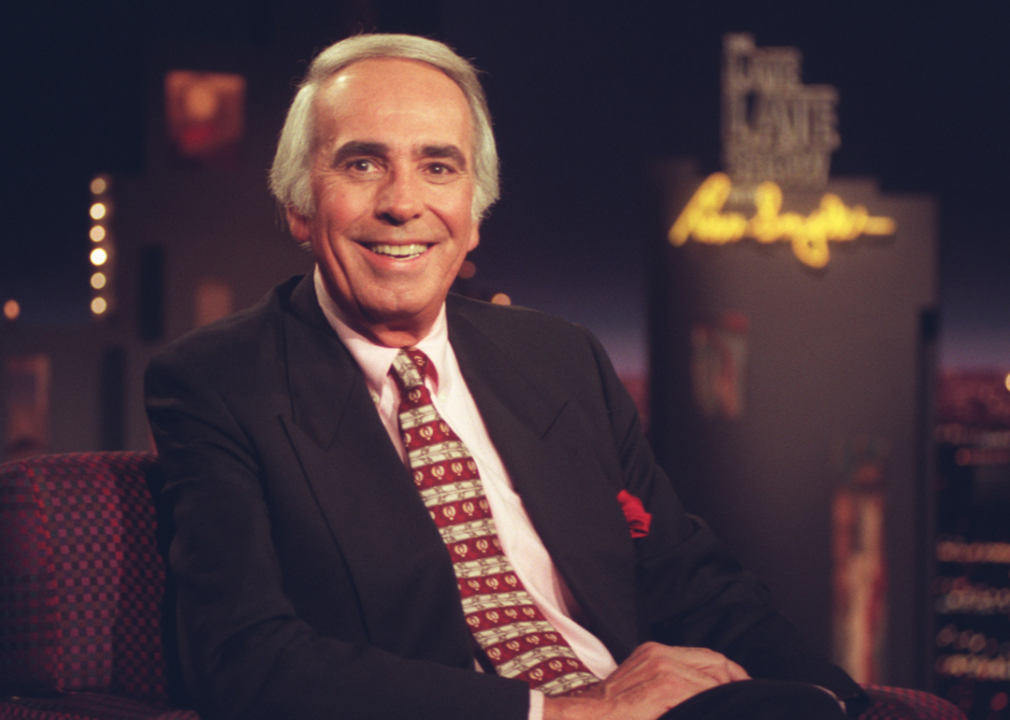 Tom Snyder poses for a portrait during a taping of the ‘Late Late Show’.