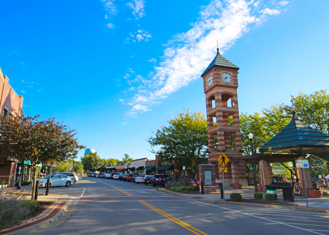 Streetview and clocktower in Overland Park, Kansas.