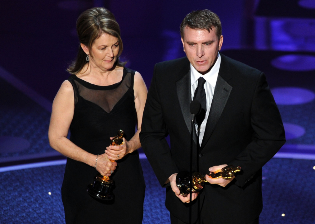 Karen O'Hara and Robert Stromberg accept their Oscars