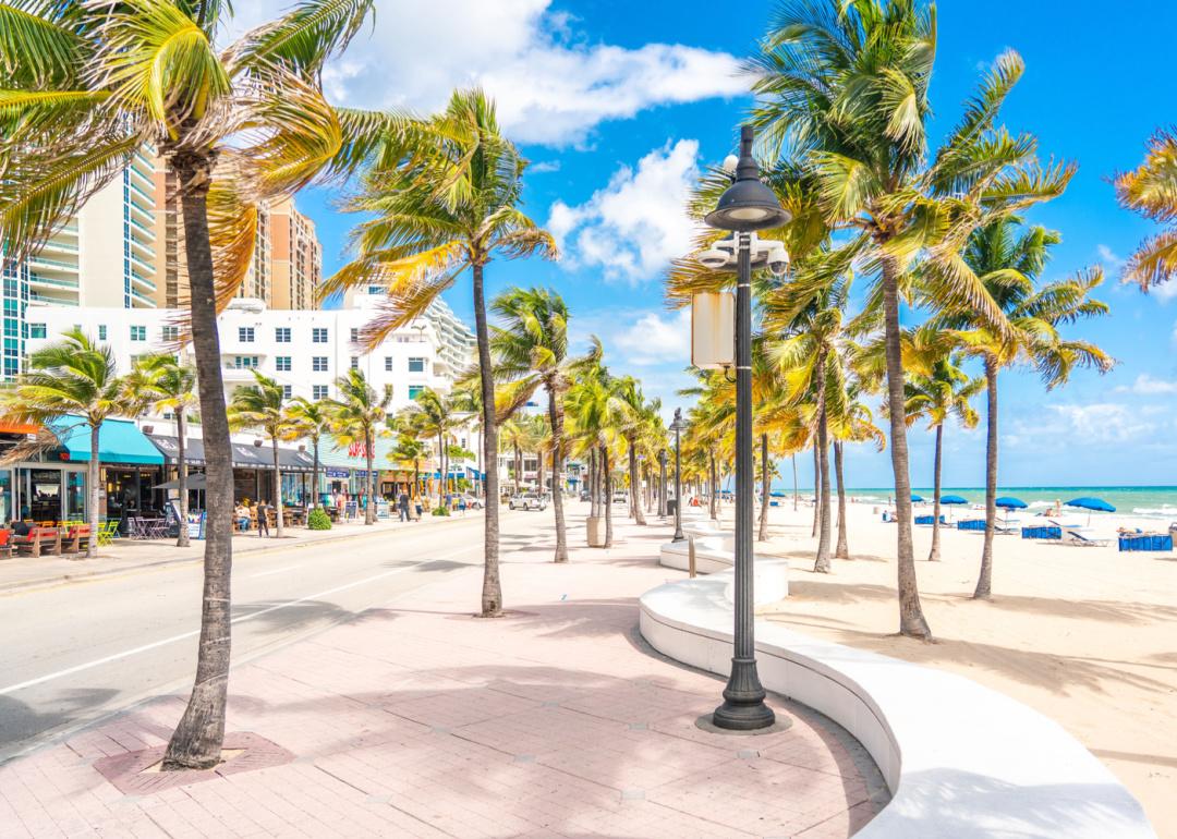 Seafront beach promenade in Fort Lauderdale.