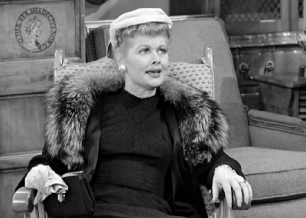 #86. Lucy Gets Chummy With the Neighbors