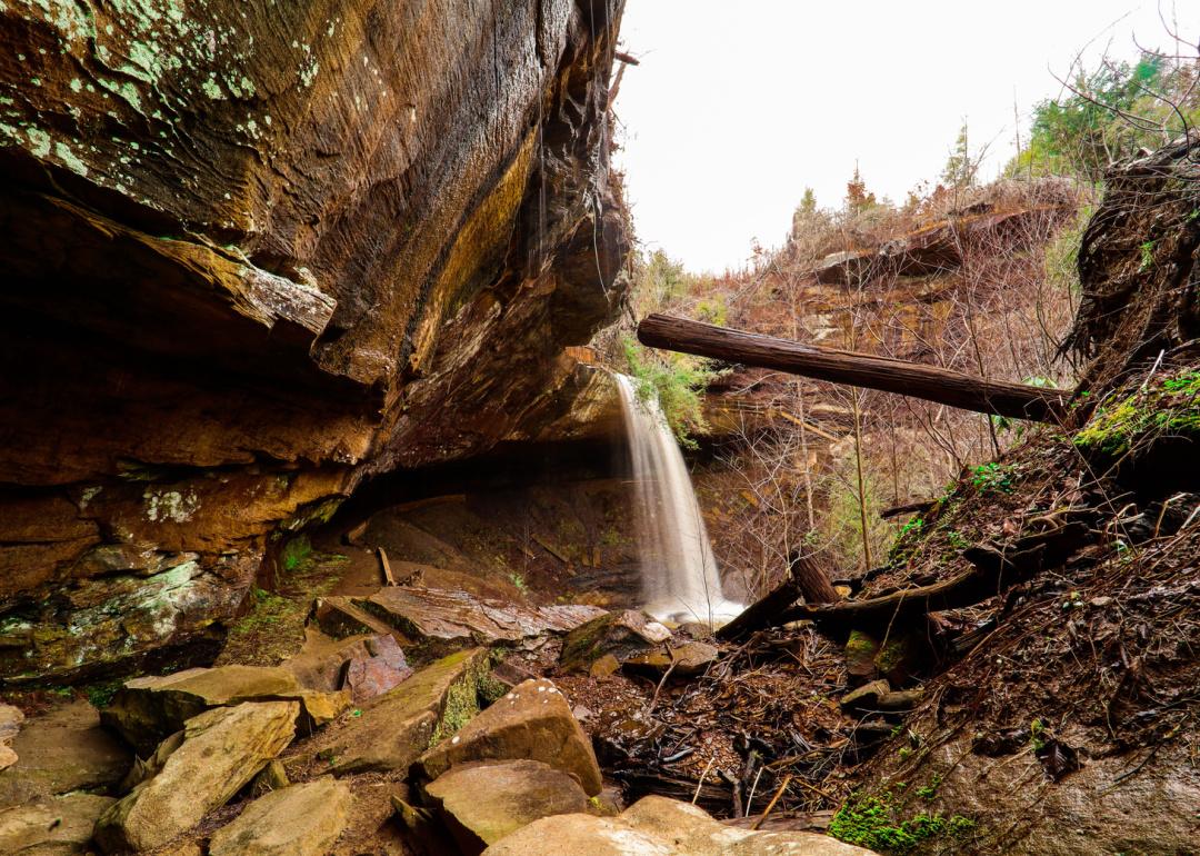 Broke Leg Falls in Kentucky.