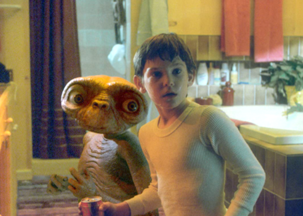 Henry Thomas on the set of "E.T."