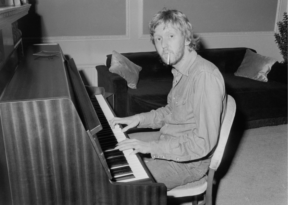 Harry Nilsson at the piano, 1972.