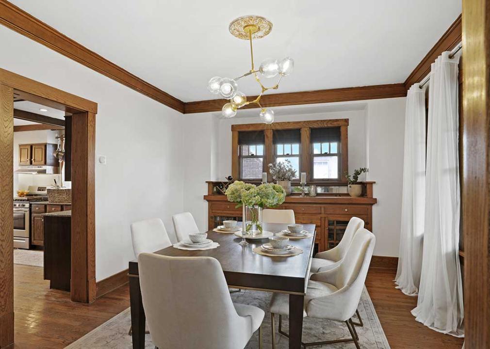 dining room with combination of modern and traditional design