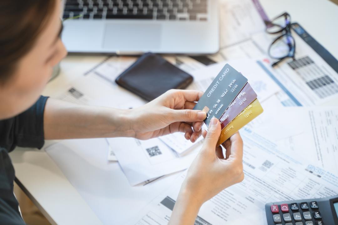 As The Average Credit Card Balance Surpasses 6 5K Here s How To as-the-average-credit-card-balance-surpasses-6-5k-here-s-how-to