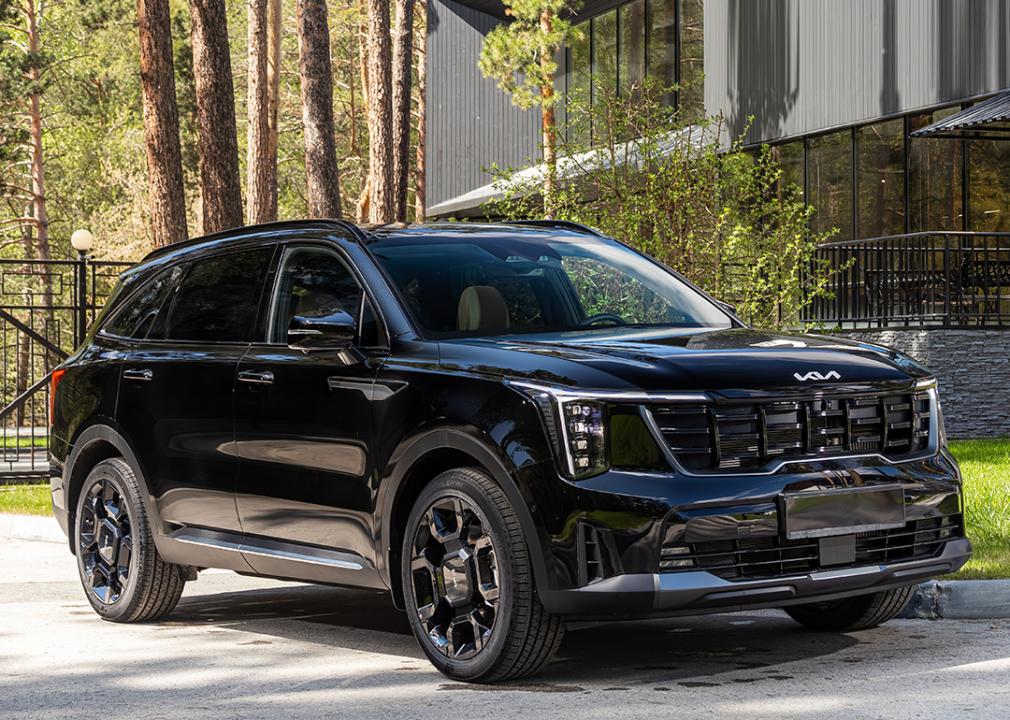 A black Kia Sorento SUV.