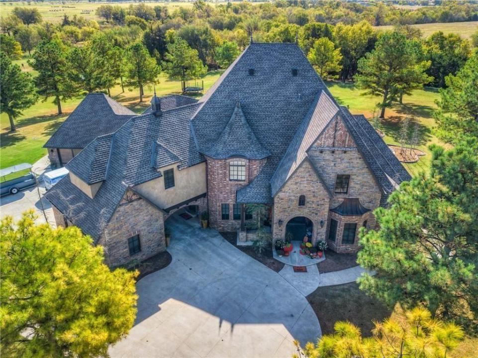 Which Zip codes have the most expensive homes in Oklahoma?